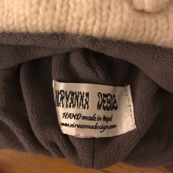 Shark hat - Picture 2 of 3